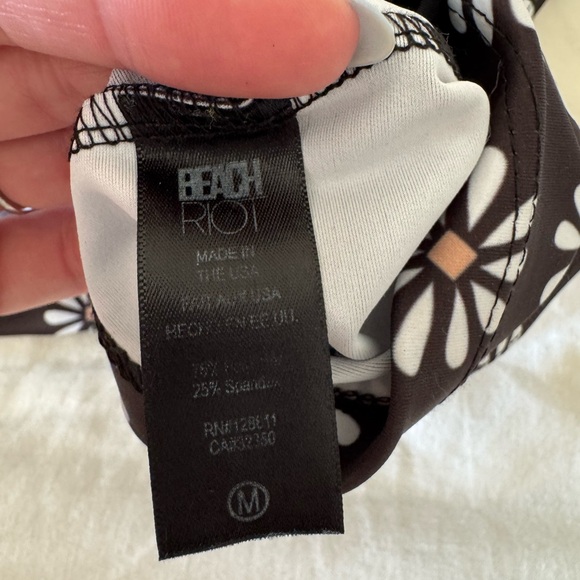 Beach Riot Libby top - Picture 3 of 3